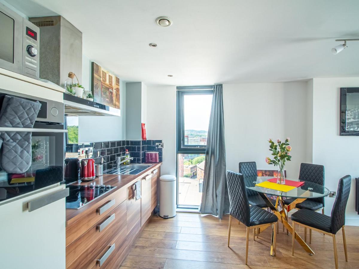 Exquisite 2-bedroom - Centre Apartment Sheffield