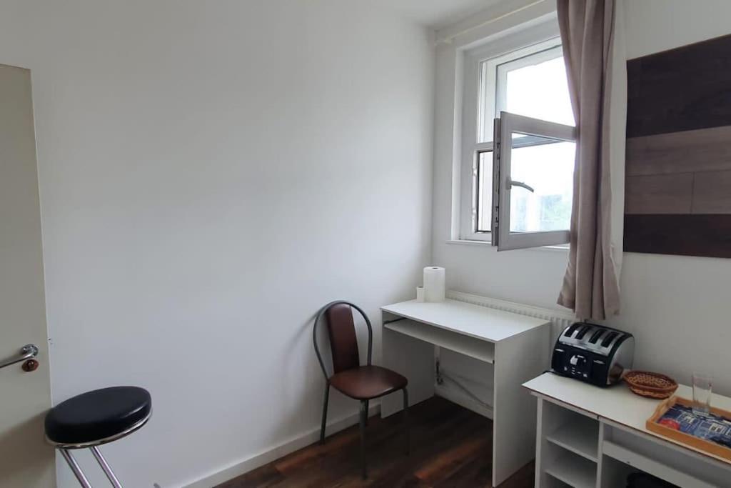 Spacious Bedroom Close To City Centre Sheffield
