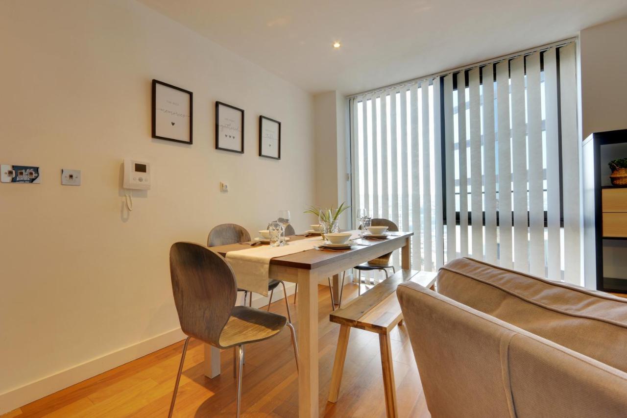 City Heart Apartments: Spacious 2-bed With Views & Netflix