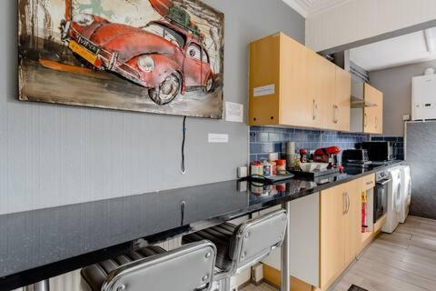 Highfields House - Free Wifi - Free Local Parking Guest house