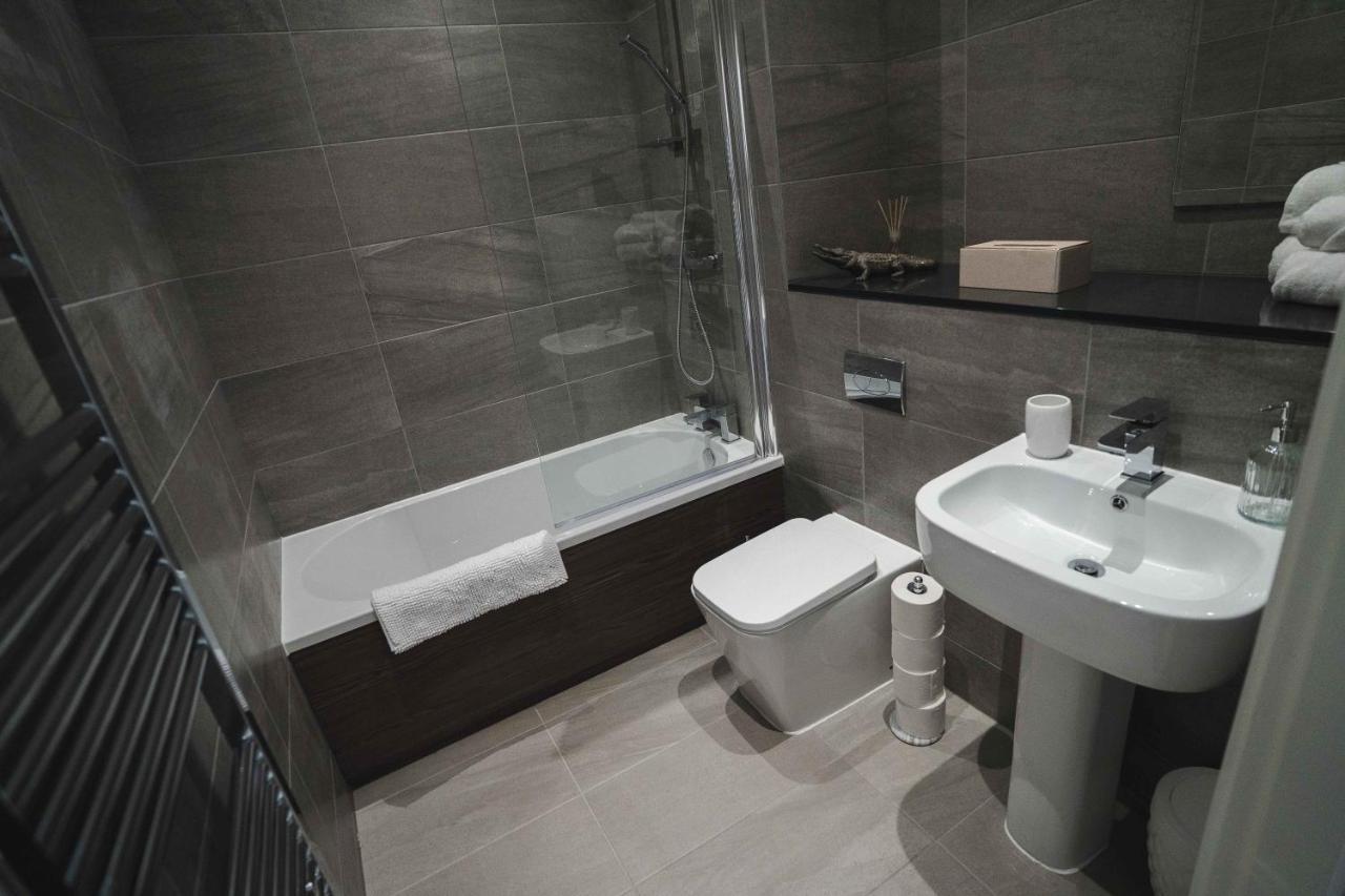 Modern 2-beds - Centre - Free Wi-fi - New - *