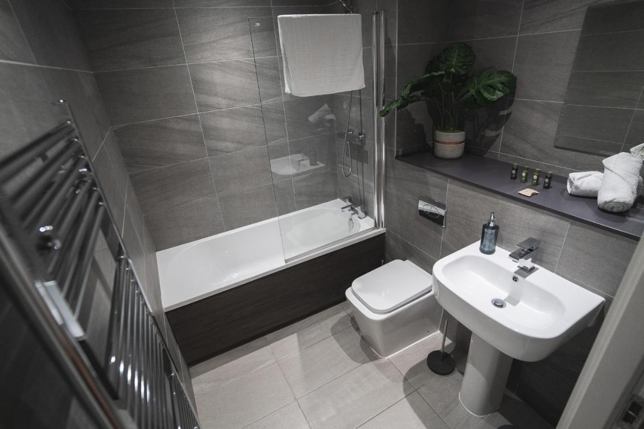 Apartment Modern 2-beds - Centre - Free Wi-fi - New - *