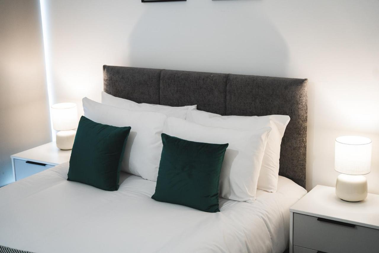 Modern 2-beds - Centre - Free Wi-fi - New - Apartment *