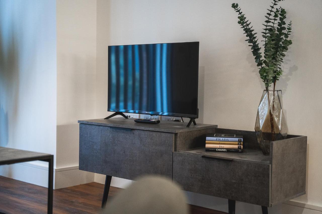 Apartment Modern 2-beds - Centre - Free Wi-fi - New - *