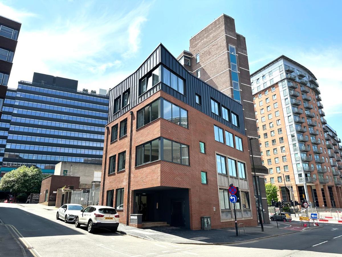 123 Queen Street - Crowd Luxury * Sheffield