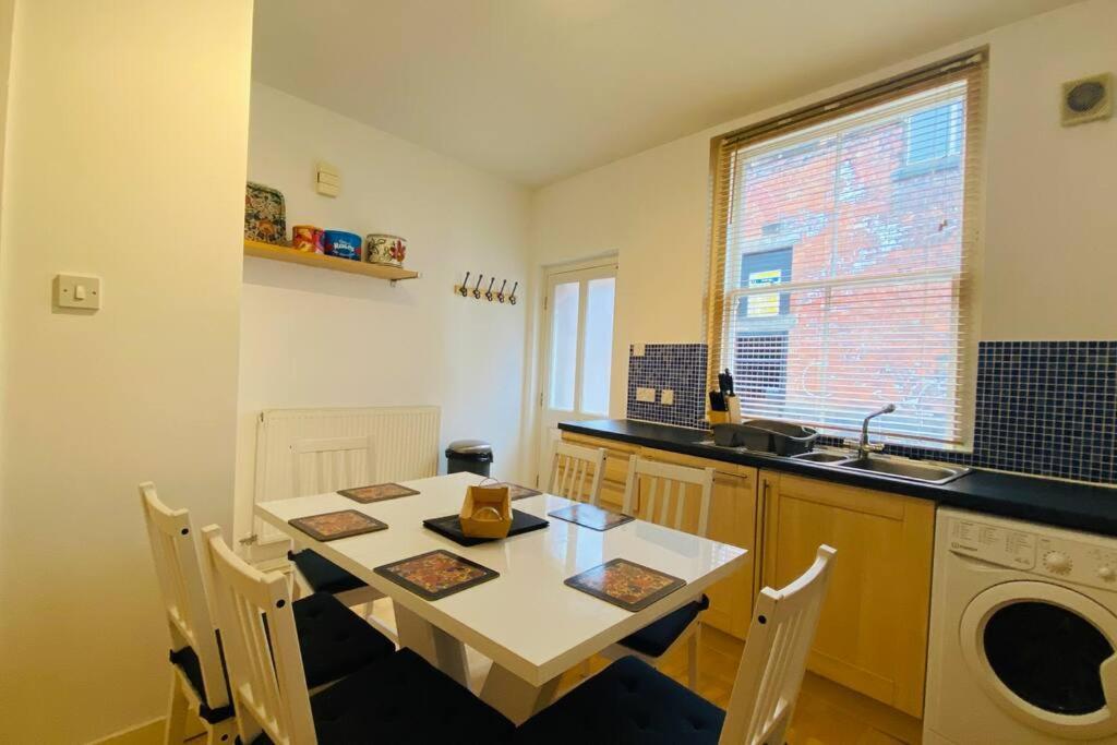 Historic Kelham House With Free On-site Parking *