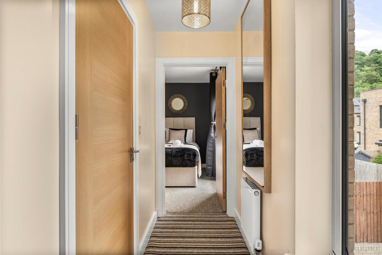 Beautiful 2 Bed In - Parking - Garden