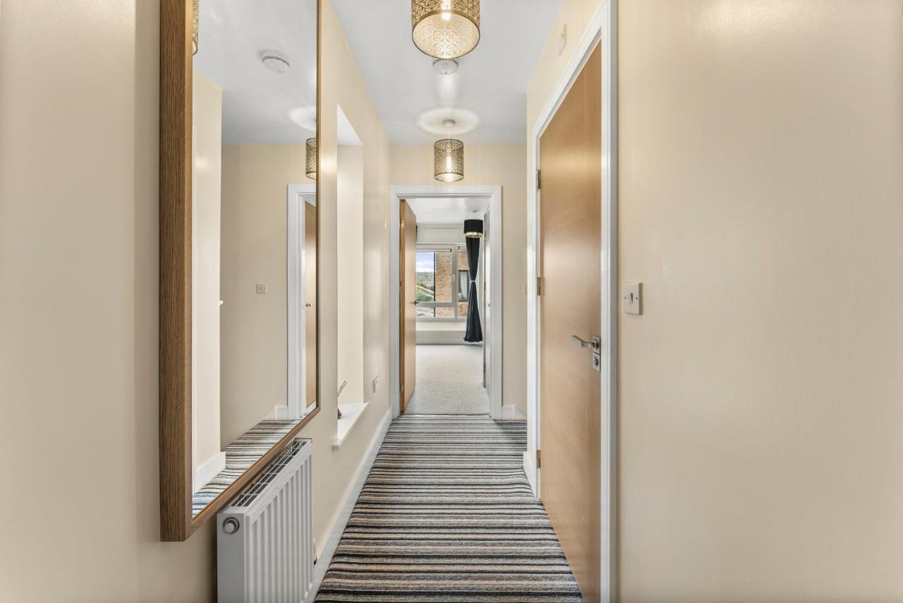 Apartamento Beautiful 2 Bed In - Parking - Garden