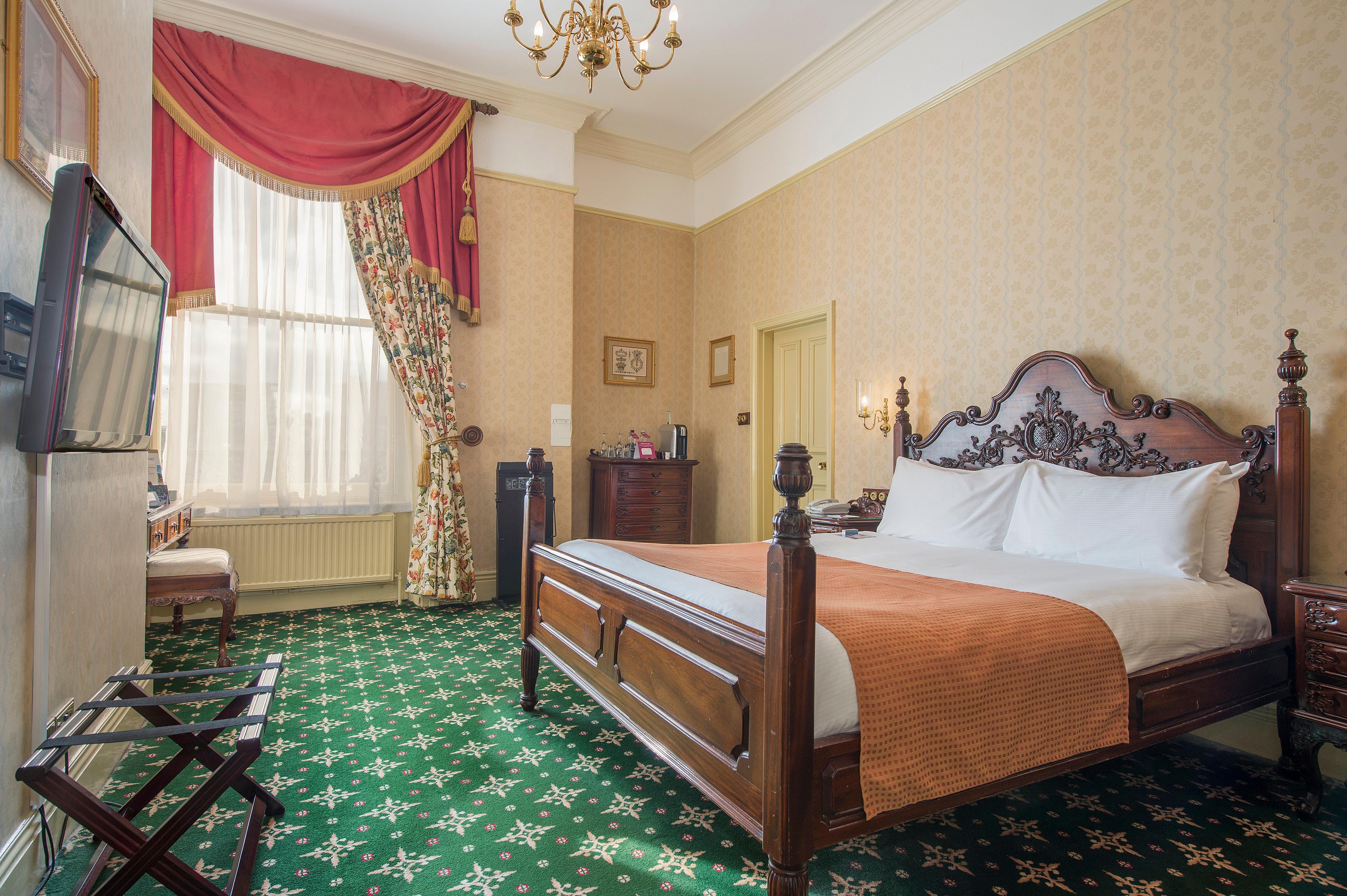 Crowne Plaza - By Ihg Hotel 4*