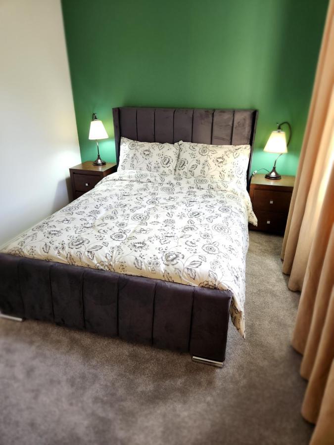 From 3 Bed,2 Bath House With Garden&parking Near Centre&tram Stop