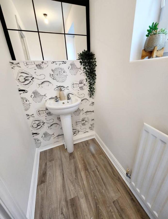 From 3 Bed,2 Bath House With Garden&parking Near Centre&tram Stop Sheffield