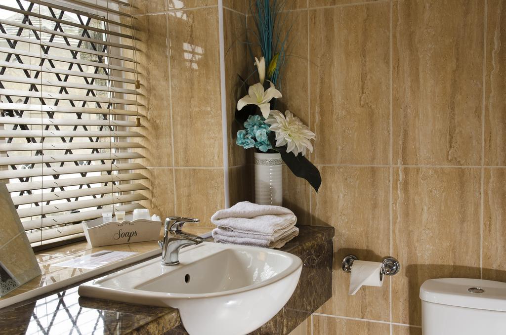 Norfolk Arms Hotel, Ringinglow 4*