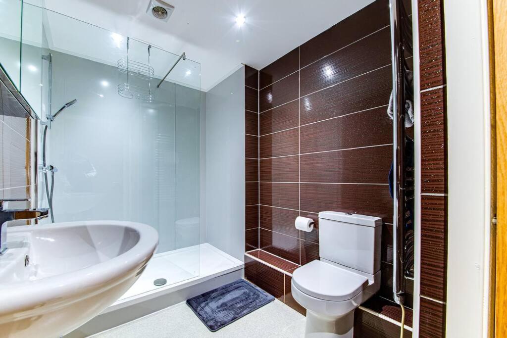 Apartment 4br Chic - Denby Street