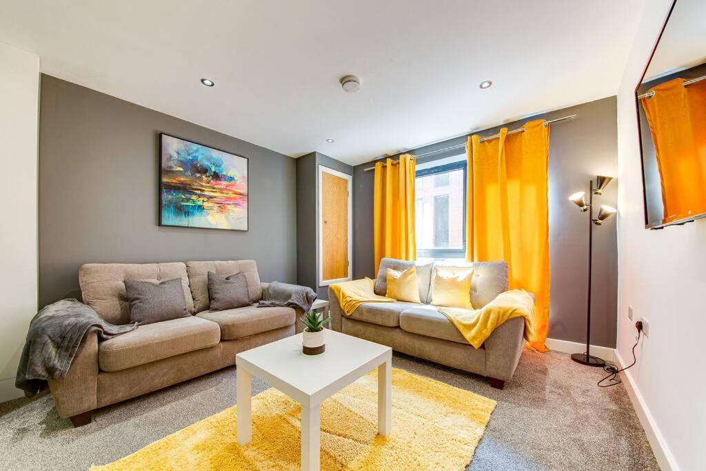 4br Chic - Denby Street Apartment Sheffield