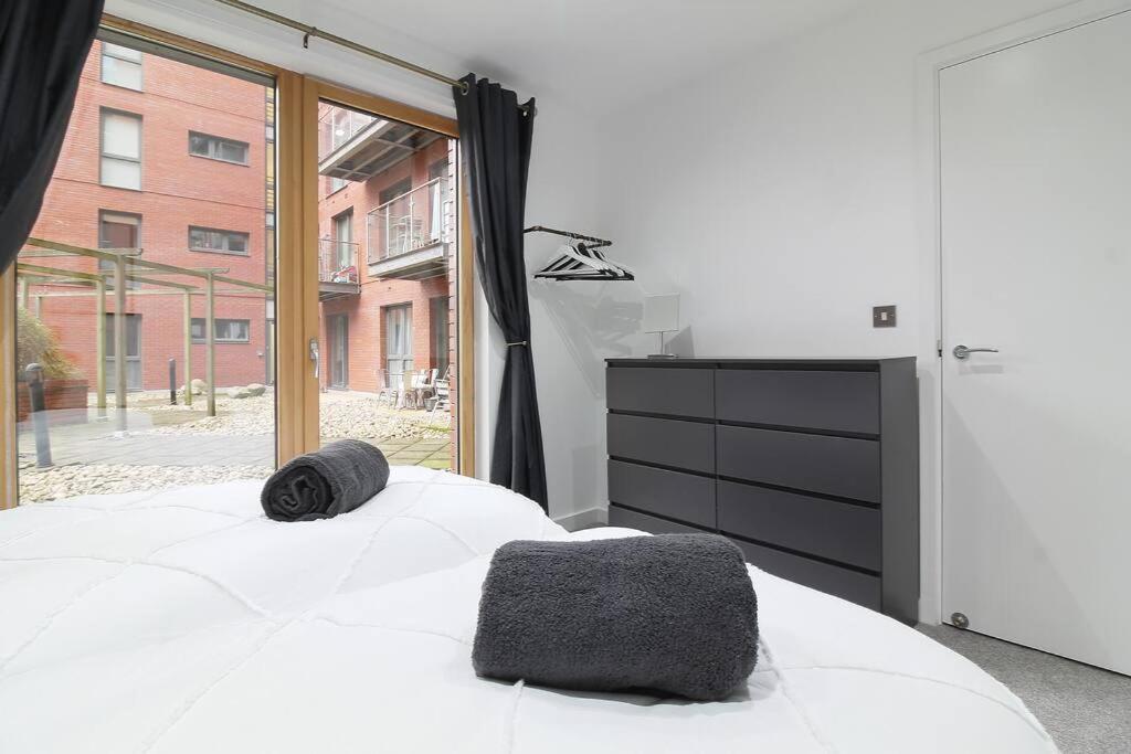 Stylish Modern In Apartment *