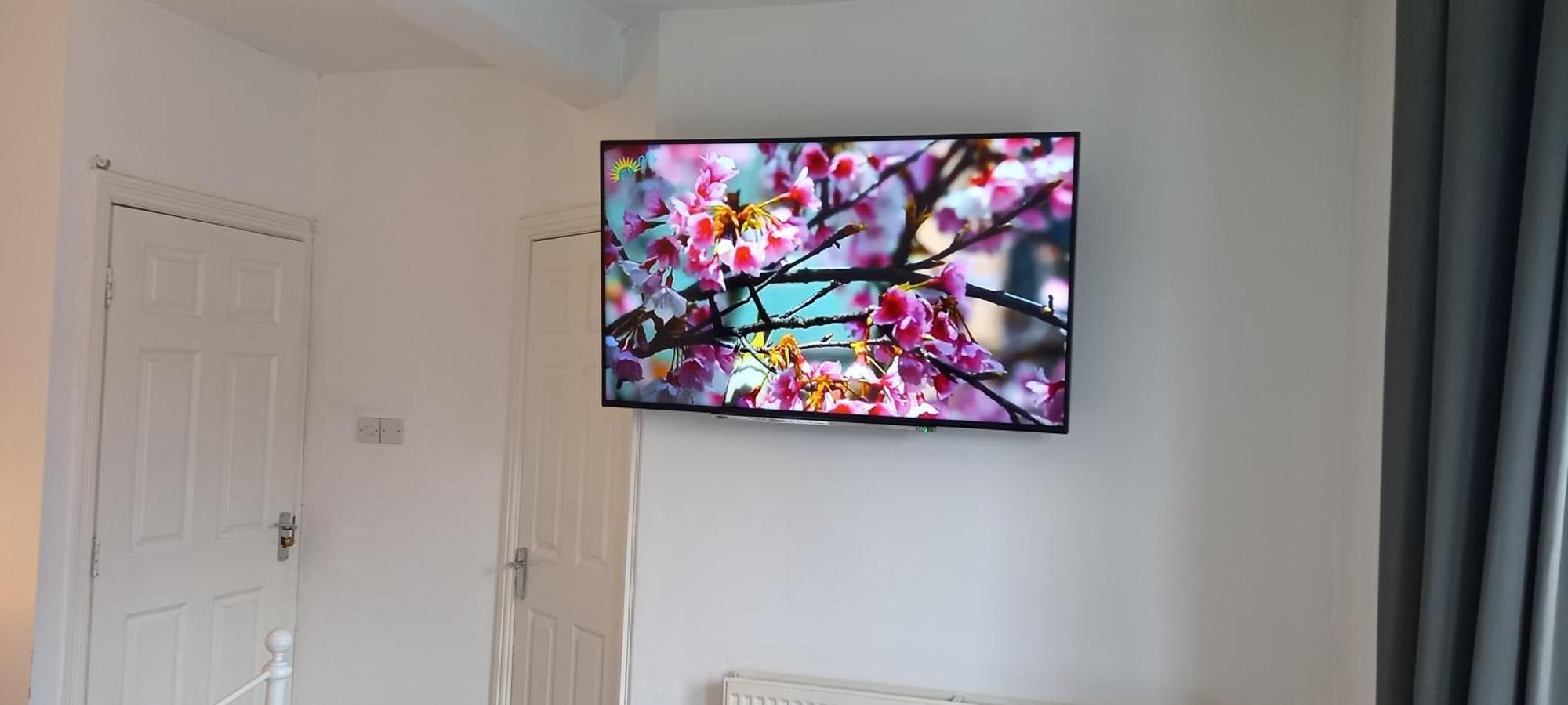 Spacious Ensuite With Charming Bay Window Sheffield