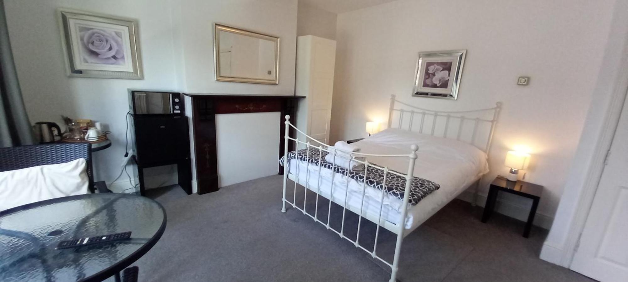 Homestay Spacious Ensuite With Charming Bay Window Sheffield