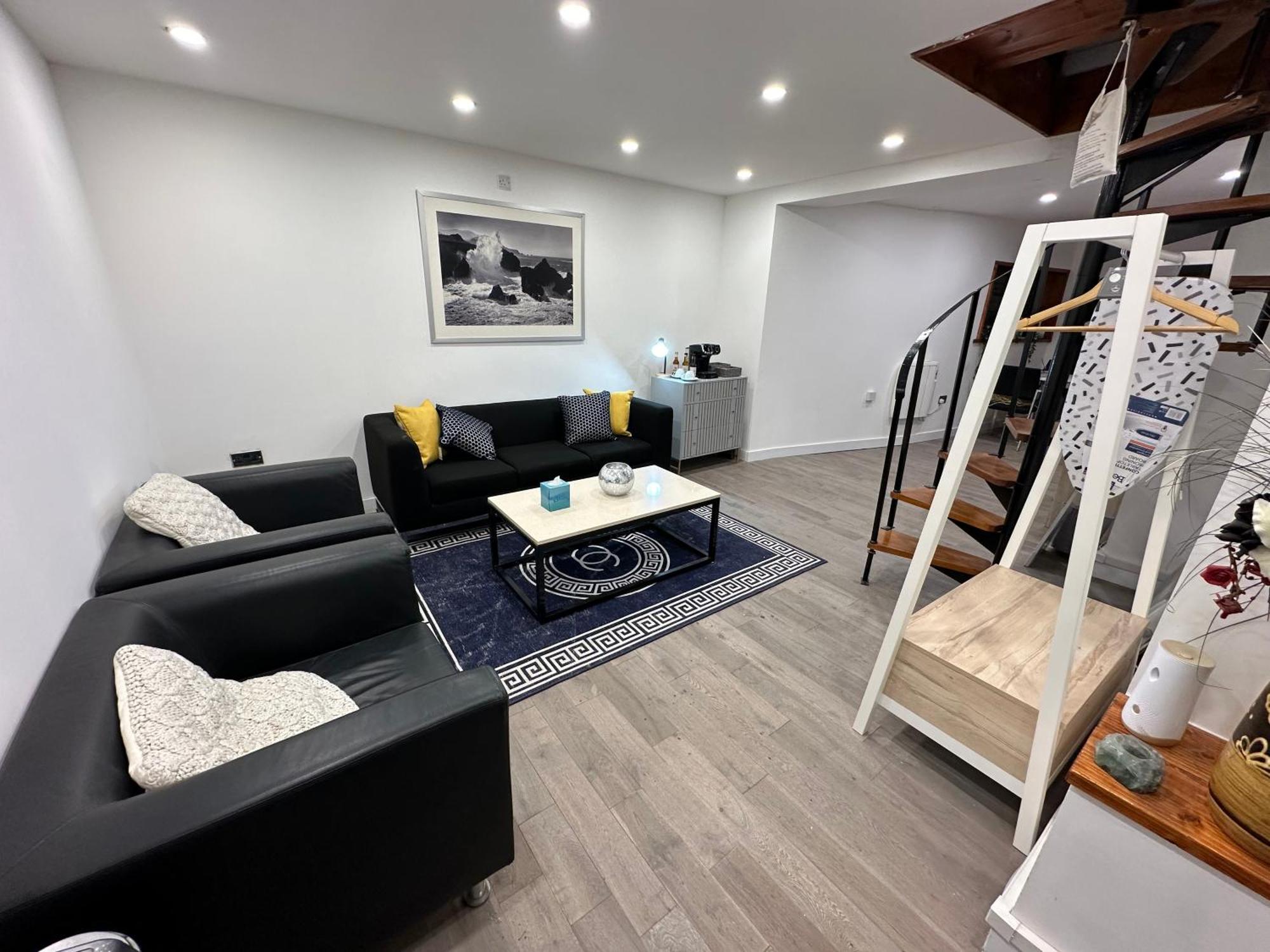 New York Wicker Apartment *