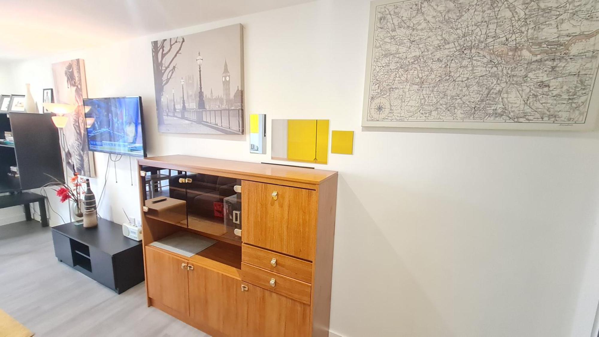 Compact Serviced Centre - Netflix, Wifi, Digital Tv Sheffield