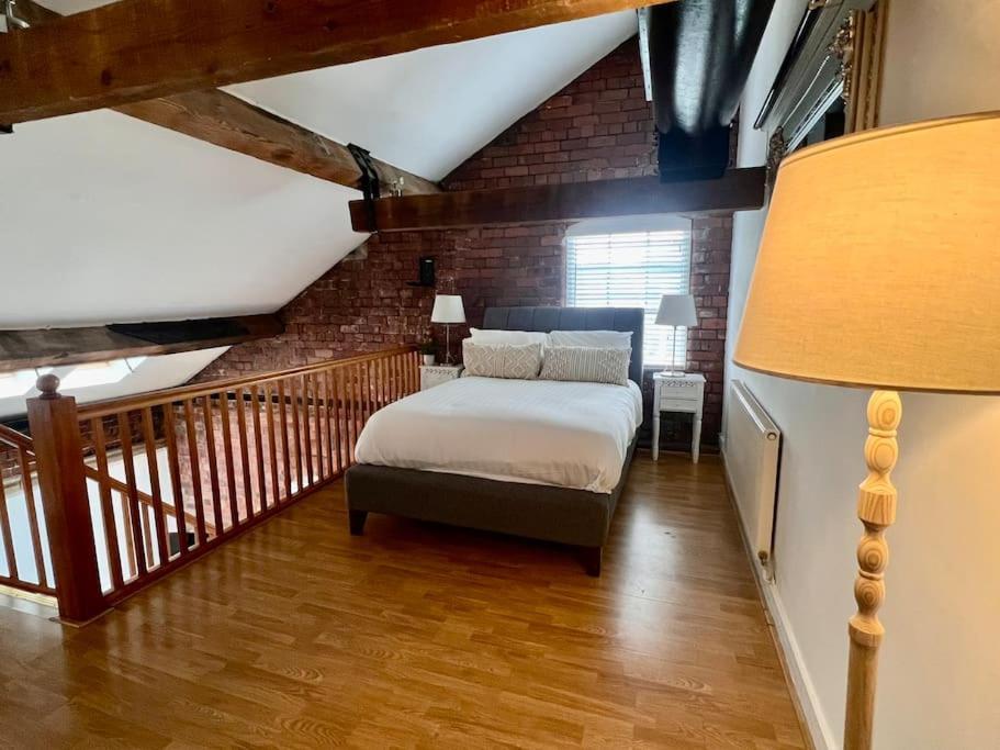 Apartment Ranmoor Serviced At Victoria Quays *