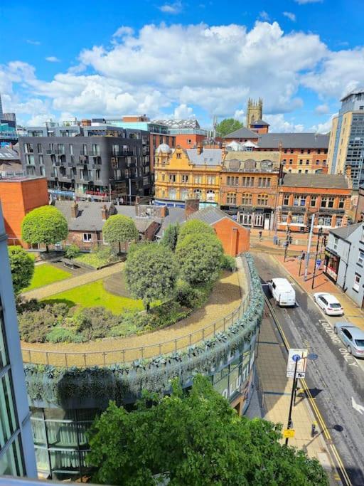 Centre 2 Bed & 2 Bath With Free Secured Parking Near And Hospital * Sheffield