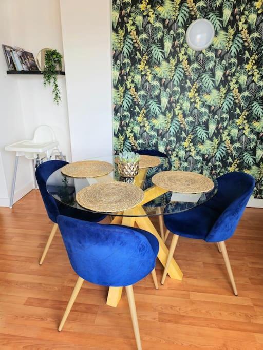 Centre 2 Bed & 2 Bath With Free Secured Parking Near And Hospital Apartment Sheffield