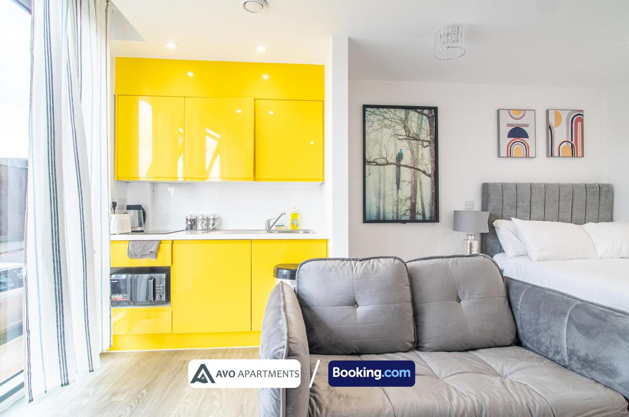 By Avo: Serviced With Free Wi-fi Apartamento