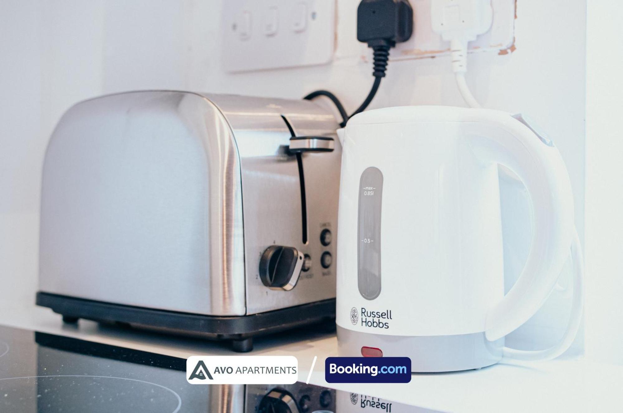 By Avo: Serviced With Free Wi-fi * Sheffield