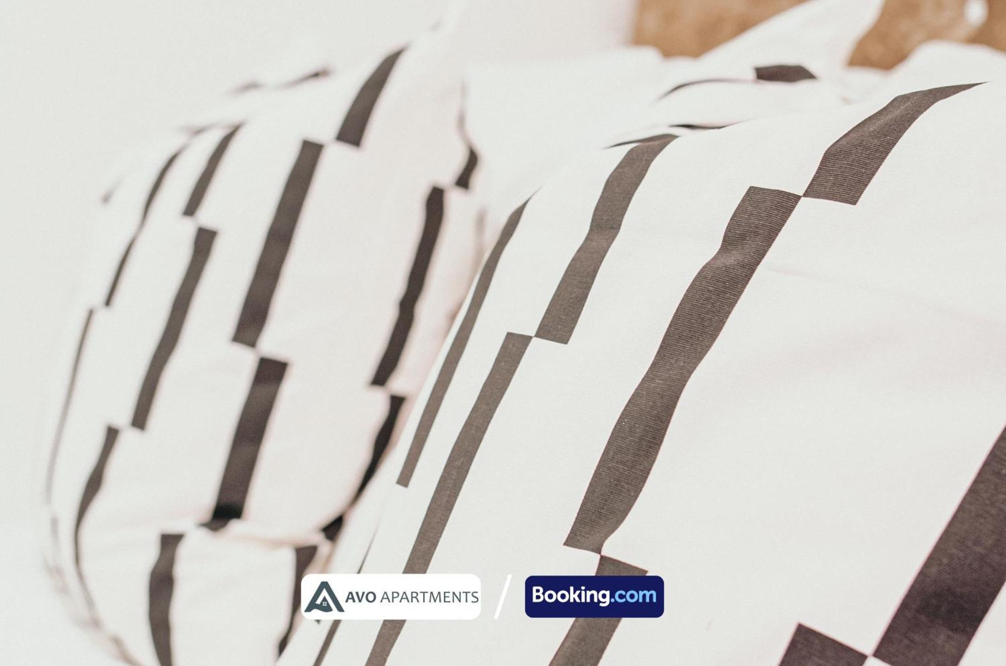 By Avo: Serviced With Free Wi-fi Apartamento