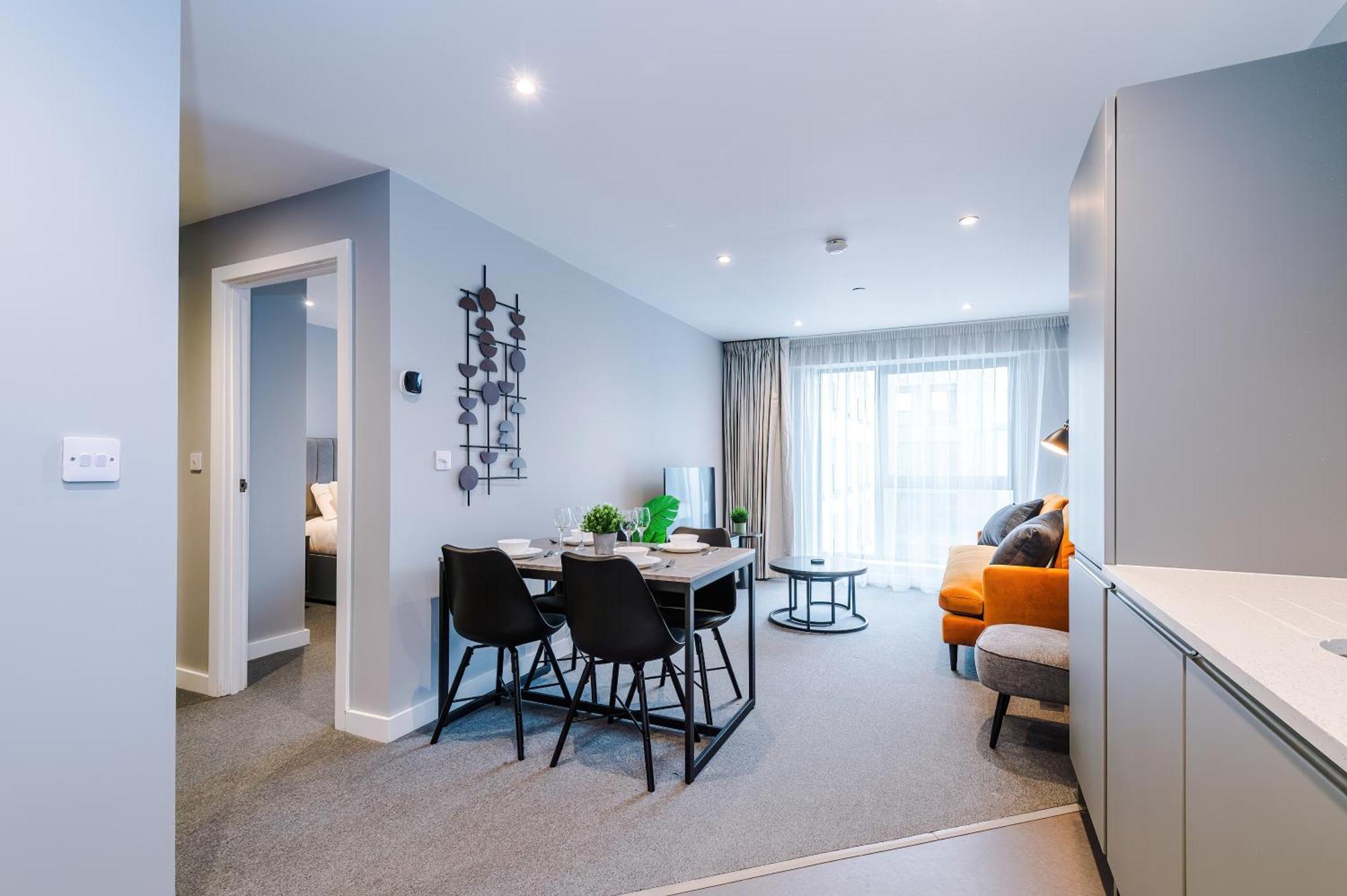 Hilltop Serviced - Apartment