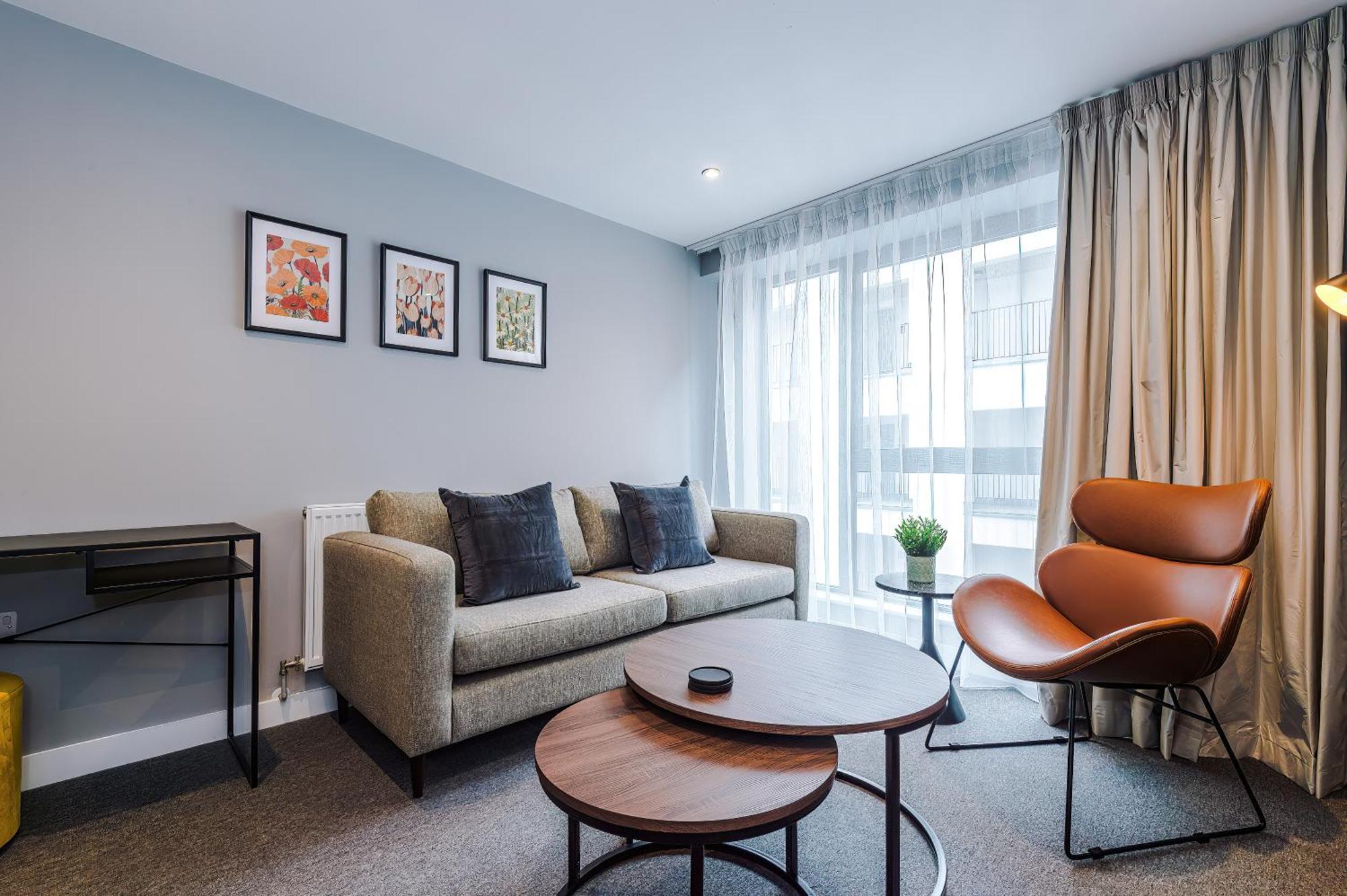 Hilltop Serviced - Apartment *