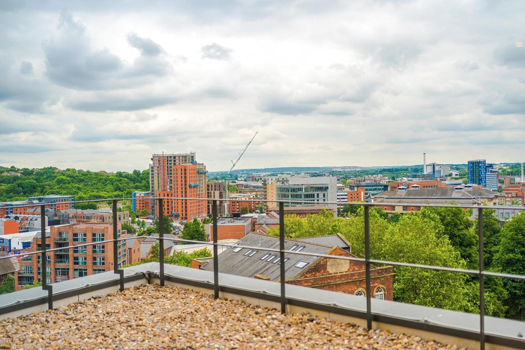 Hilltop Serviced - Apartment