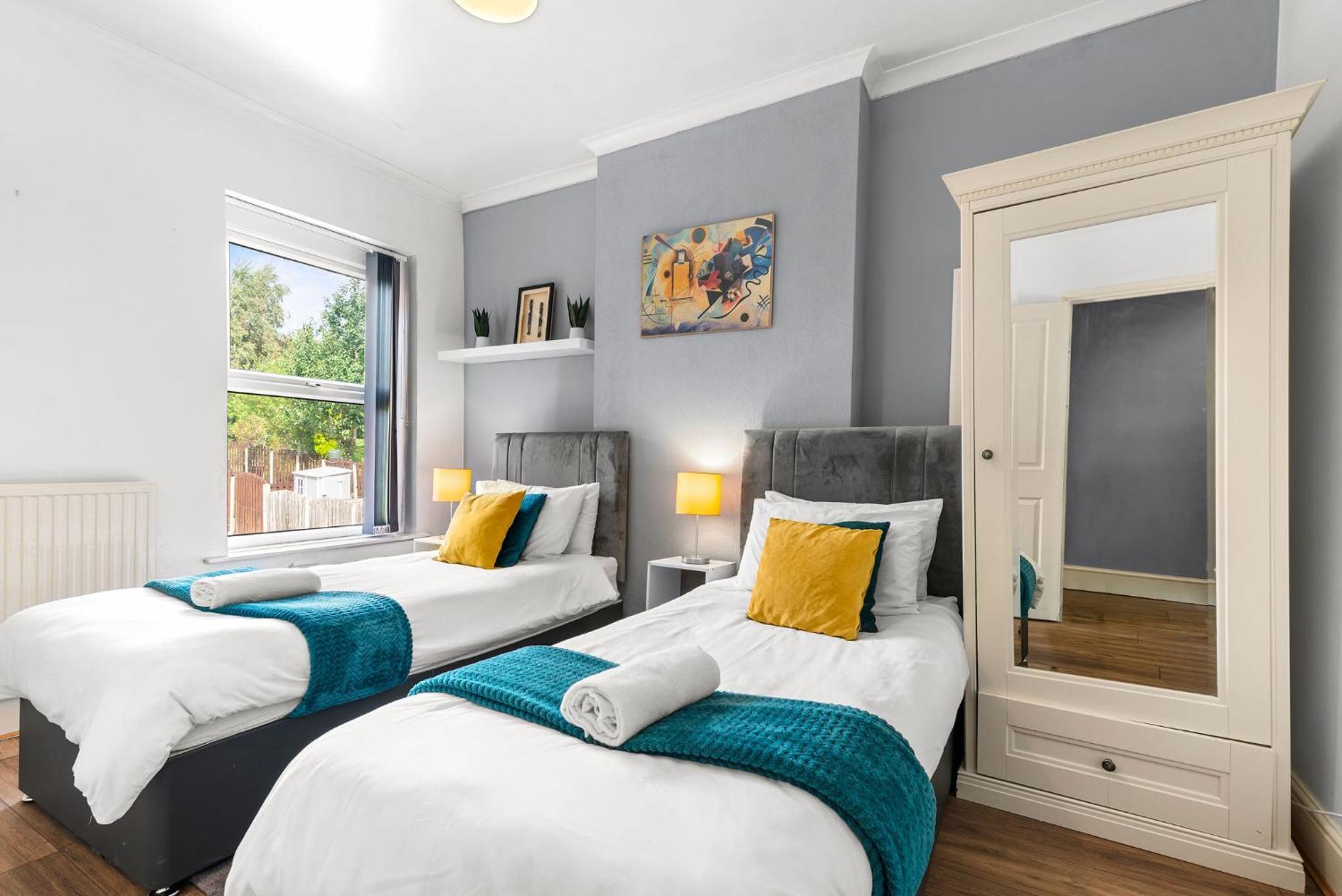 Apartment Hilltop Place Near Meadowhall *