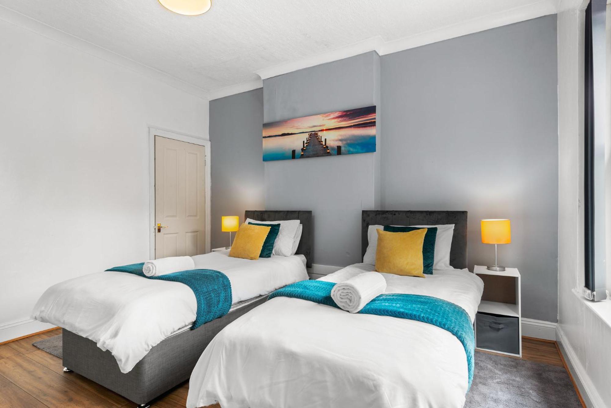 Hilltop Place Near Meadowhall *