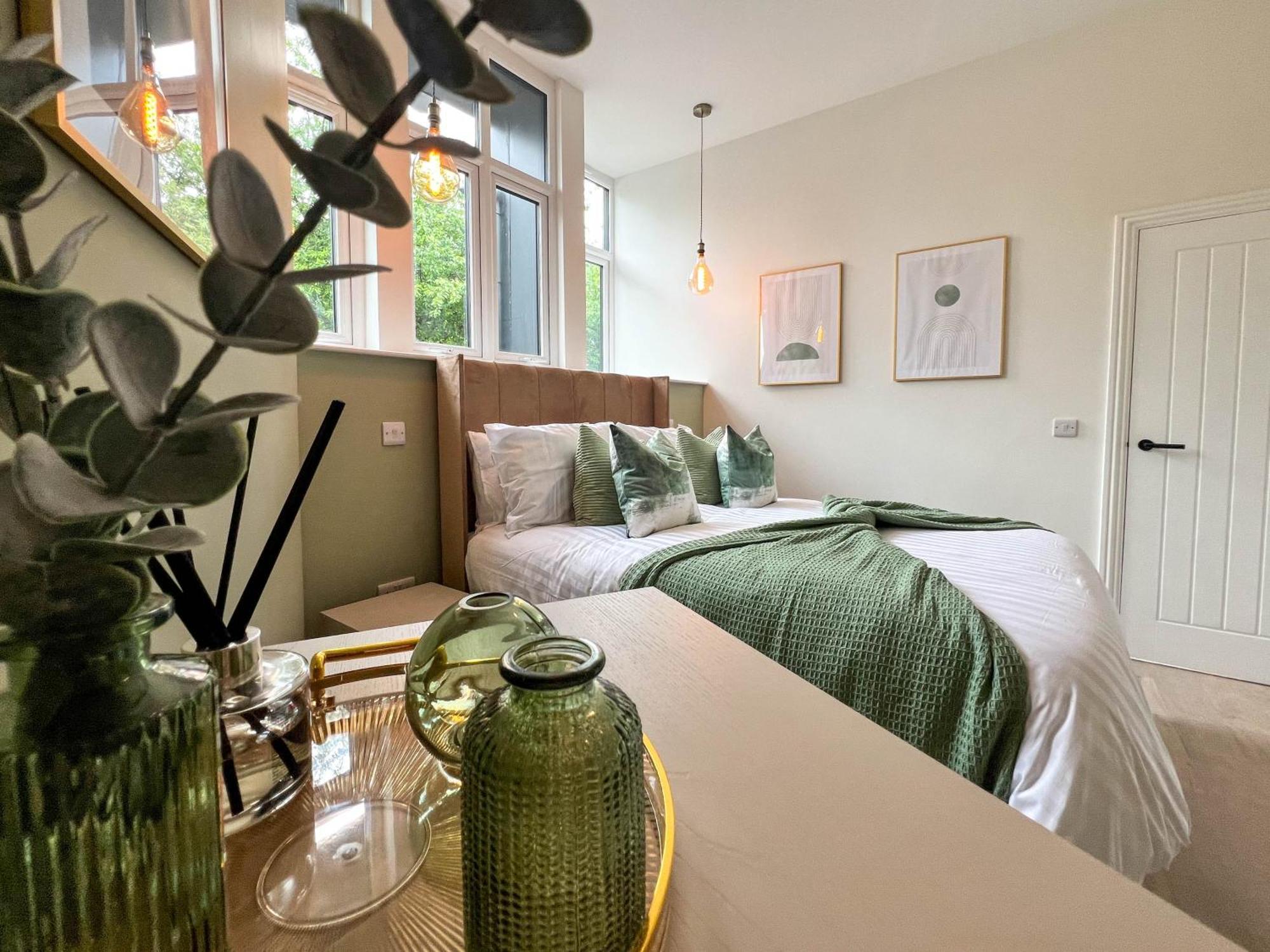Hanover - Stylish 1 Bedroom Suites, Centre - Hosted By Host Save Apartment