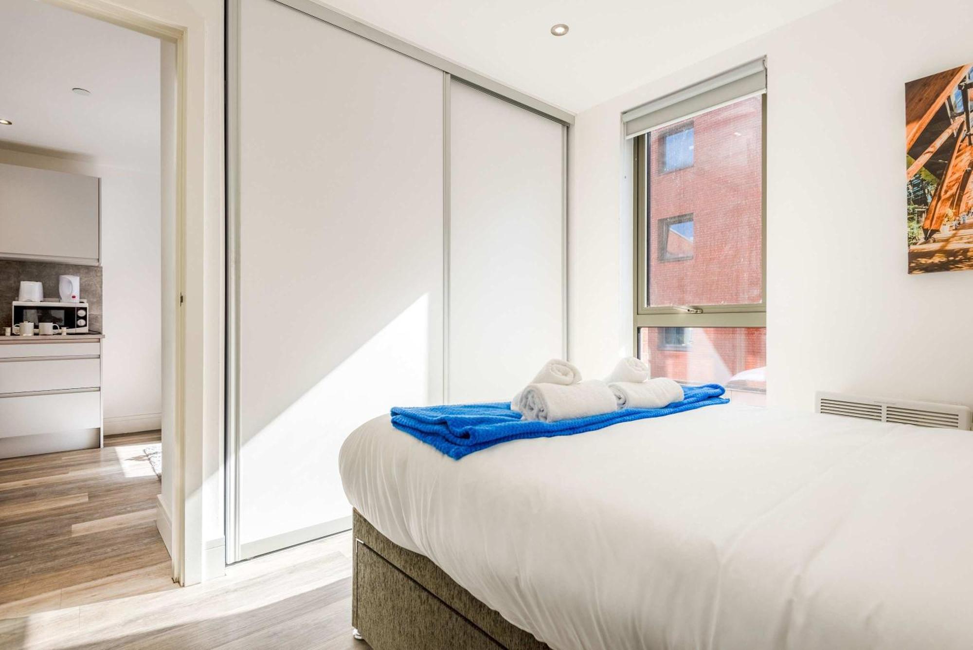 Fabulous 1 Bedroom In *