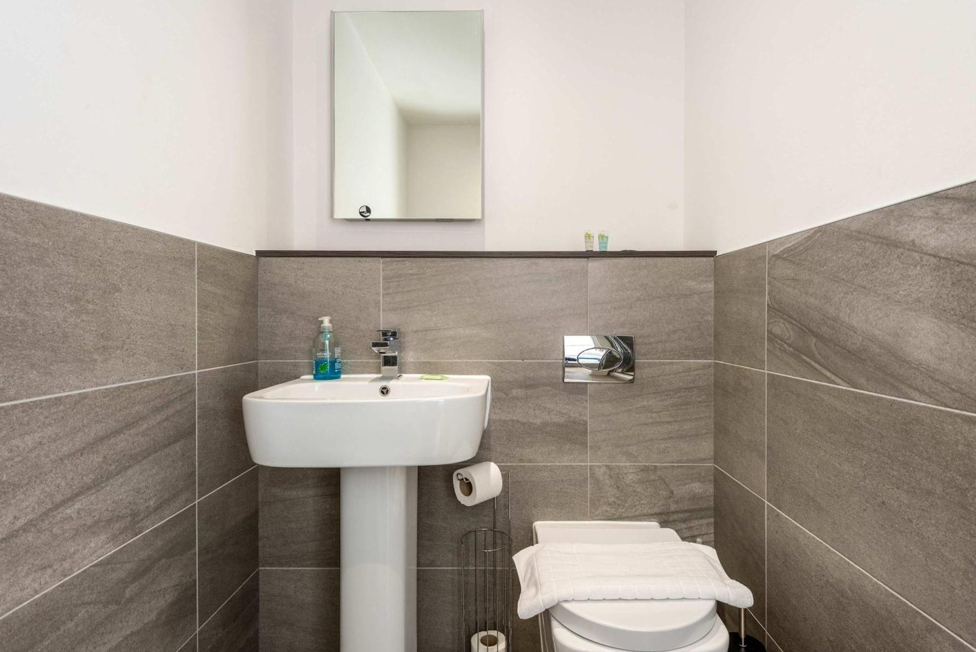 Fabulous 1 Bedroom In Apartment Sheffield