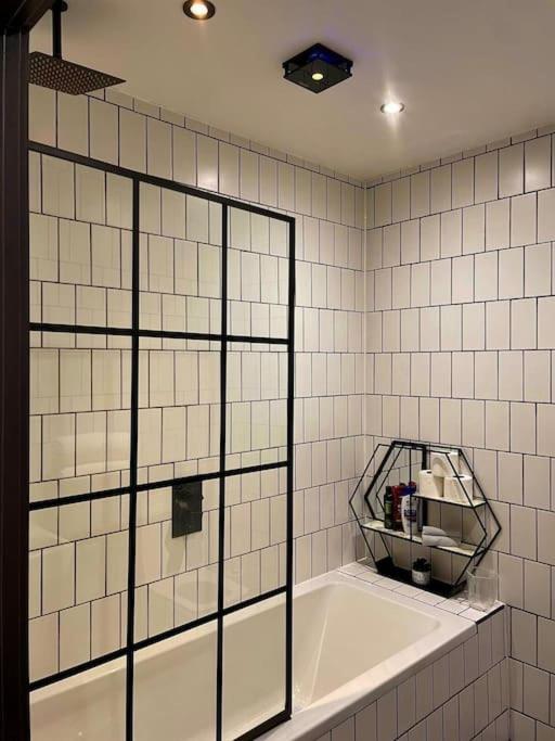 Cityzenretreat - Mezzanine Sleeps 4 Centre Apartment Sheffield