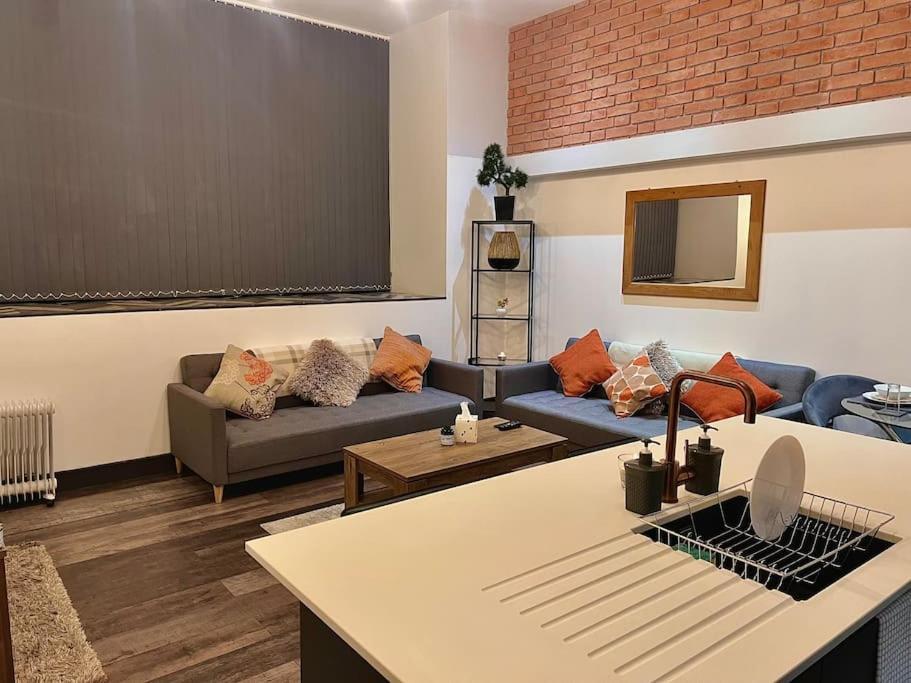 Cityzenretreat - Mezzanine Sleeps 4 Centre Apartment *