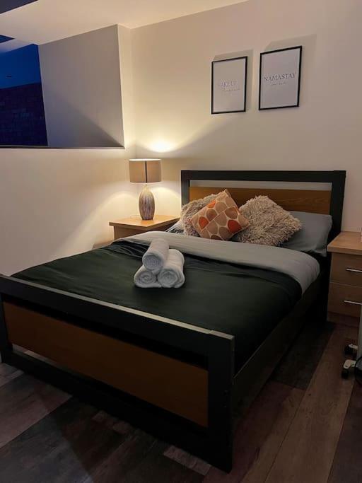 Apartment Cityzenretreat - Mezzanine Sleeps 4 Centre *