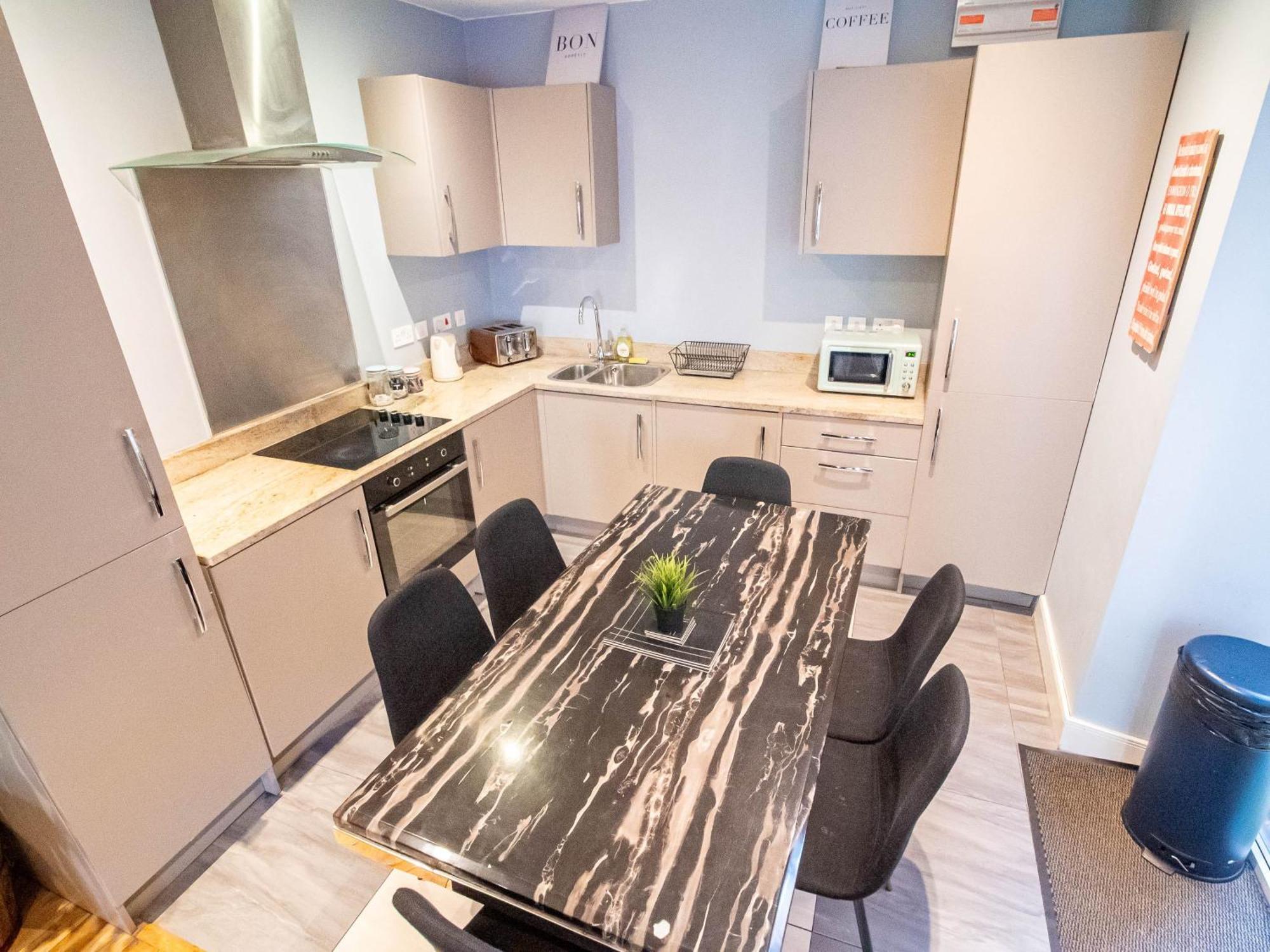 Ebenezer Street Retreat - Spacious 4 Bedroom House Sheffield