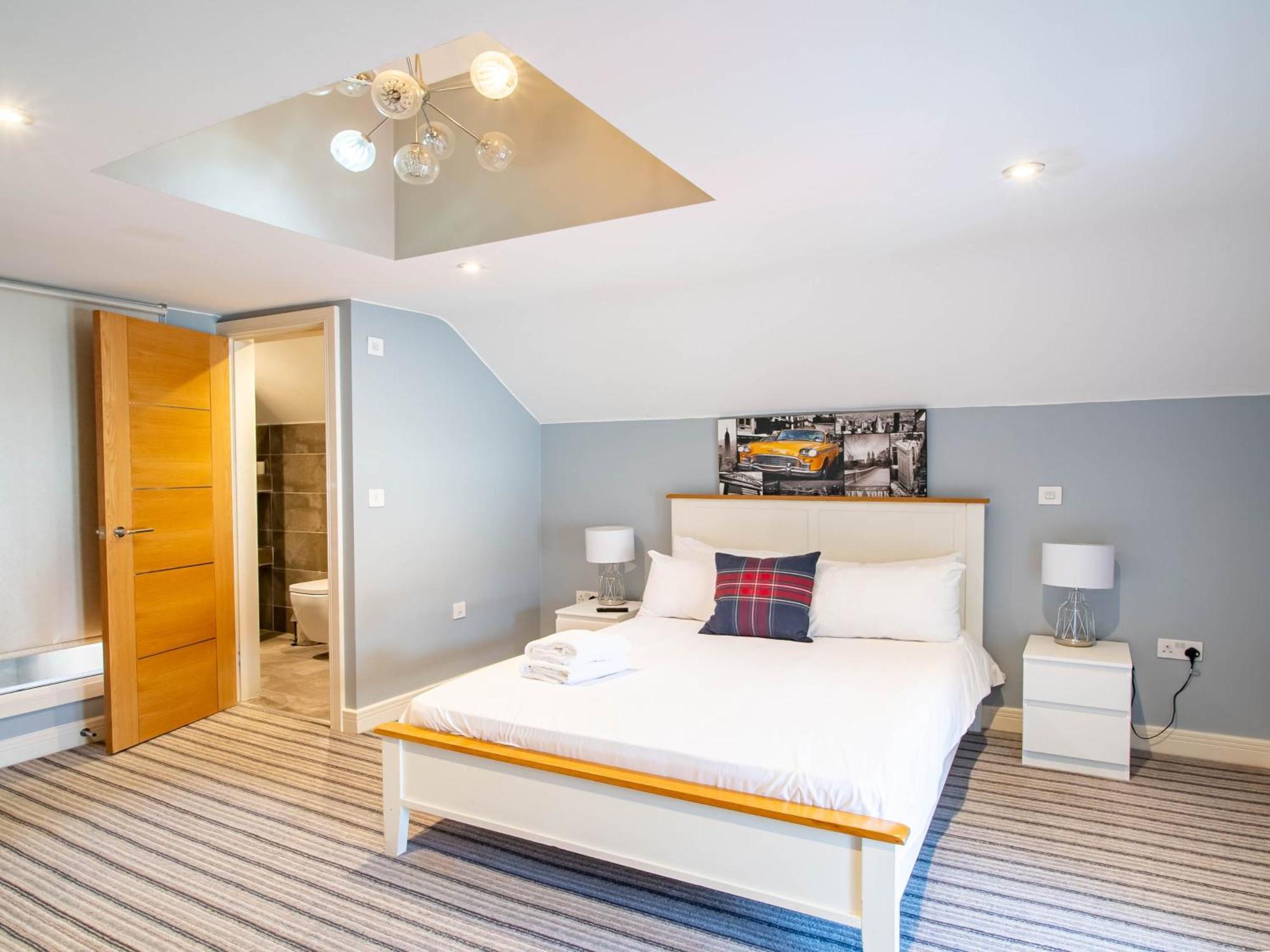 Ebenezer Street Retreat - Spacious 4 Bedroom House * Sheffield