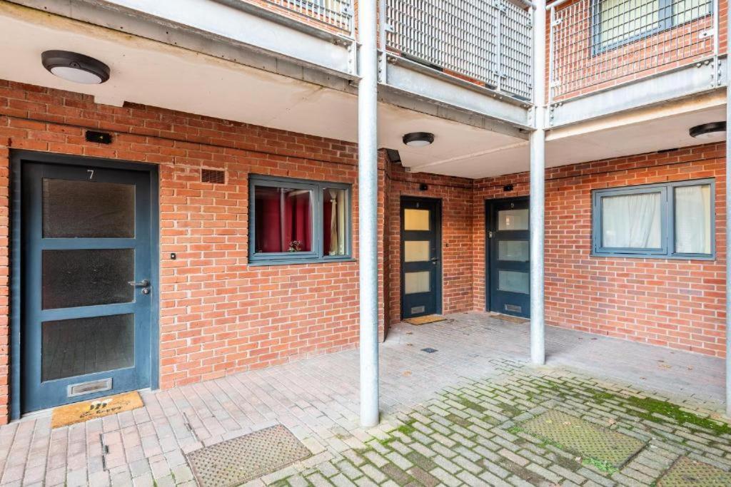 Flat 8, Cardigan House * Sheffield