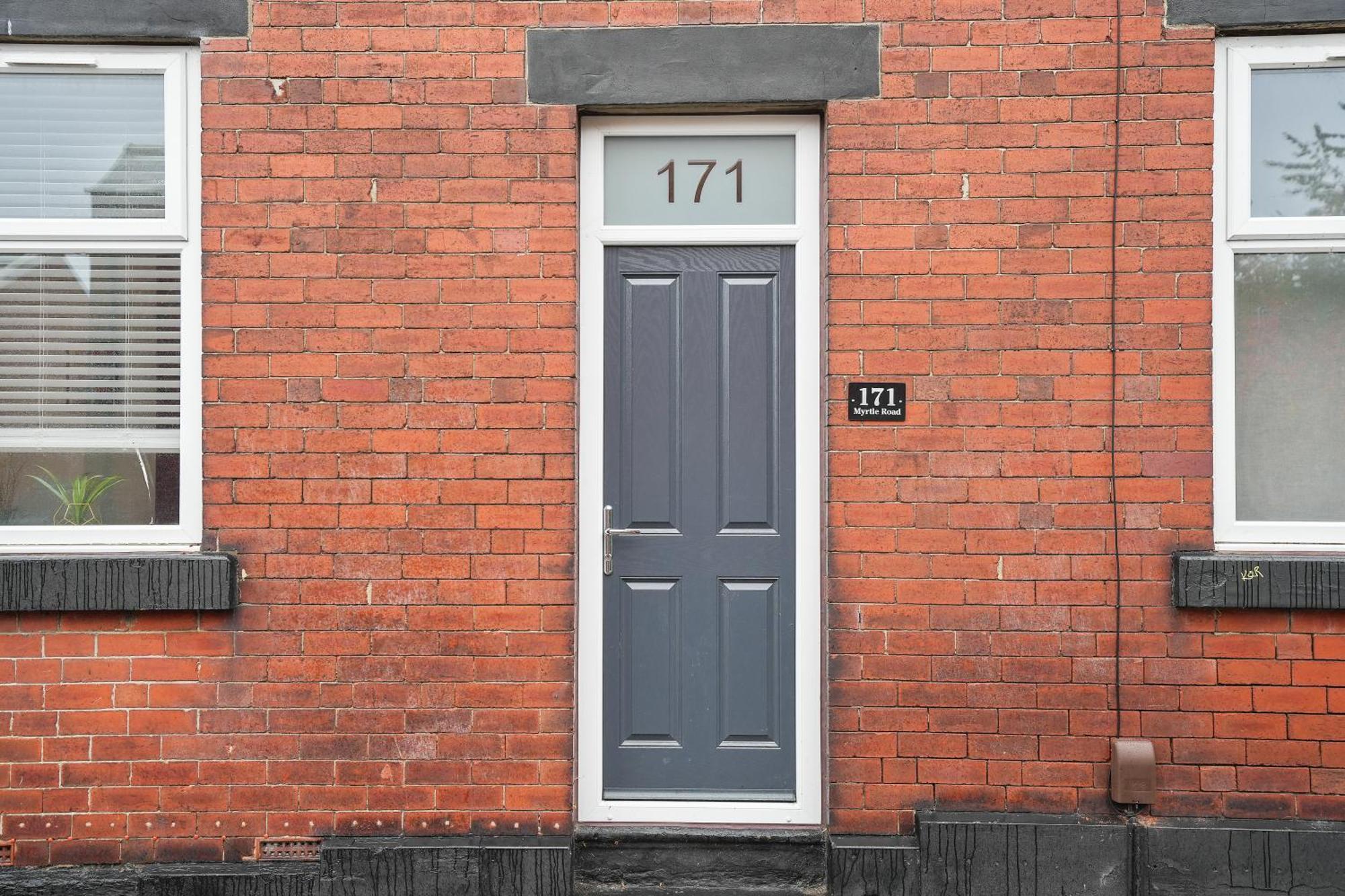 Myrtle House - Spacious 4 Bed, Free Parking & Close To The Centre, Great For Contractors, Groups & Families - Hosted By Host Save Apartment Sheffield