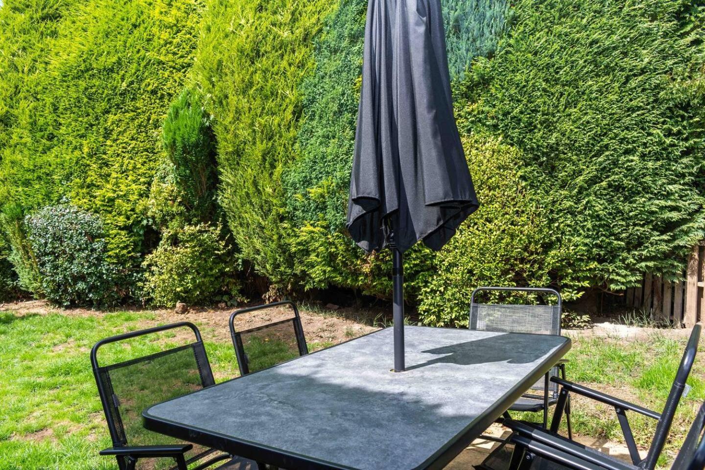 Holiday home 3 Bedroom Close To Peak District With Garden Sheffield
