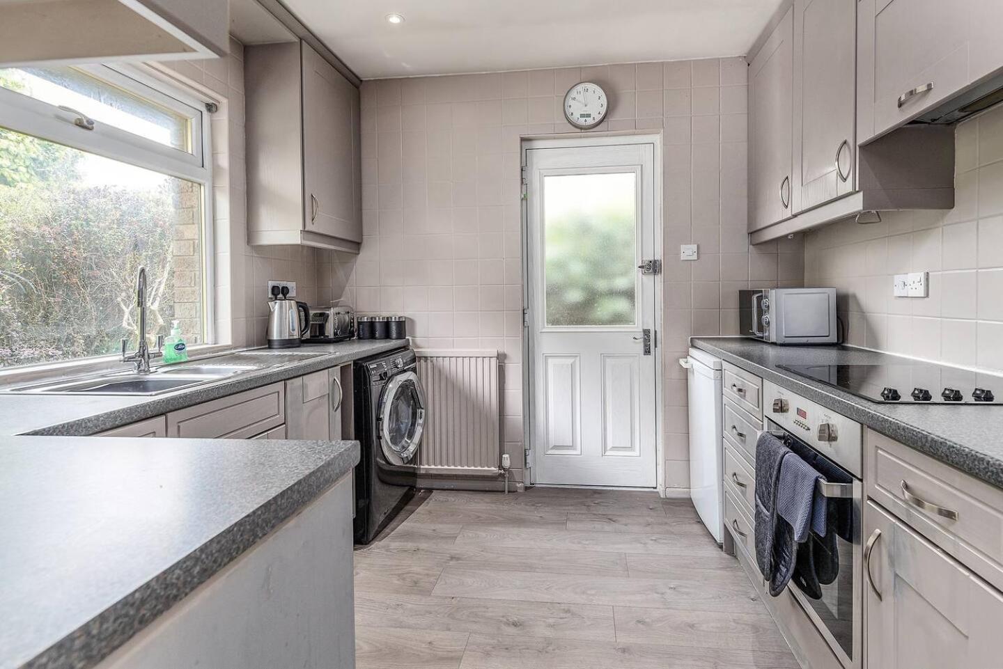 Holiday home 3 Bedroom Close To Peak District With Garden *
