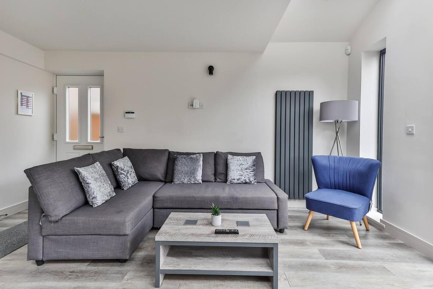 Spacious, Modern 2 Bed With Ensuites Aparthotel *