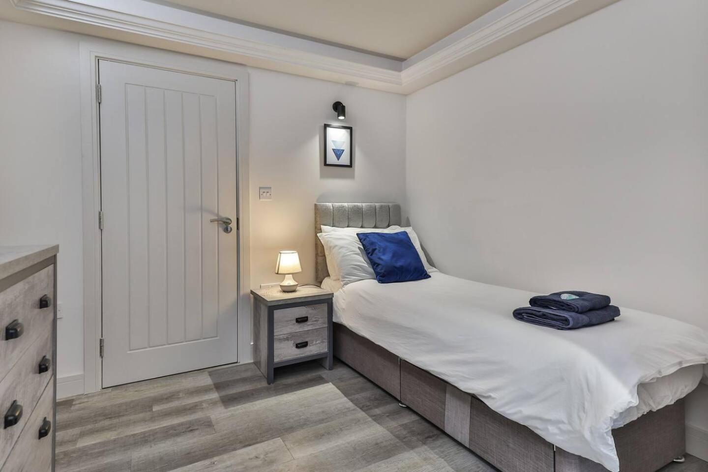 Aparthotel Spacious, Modern 2 Bed With Ensuites