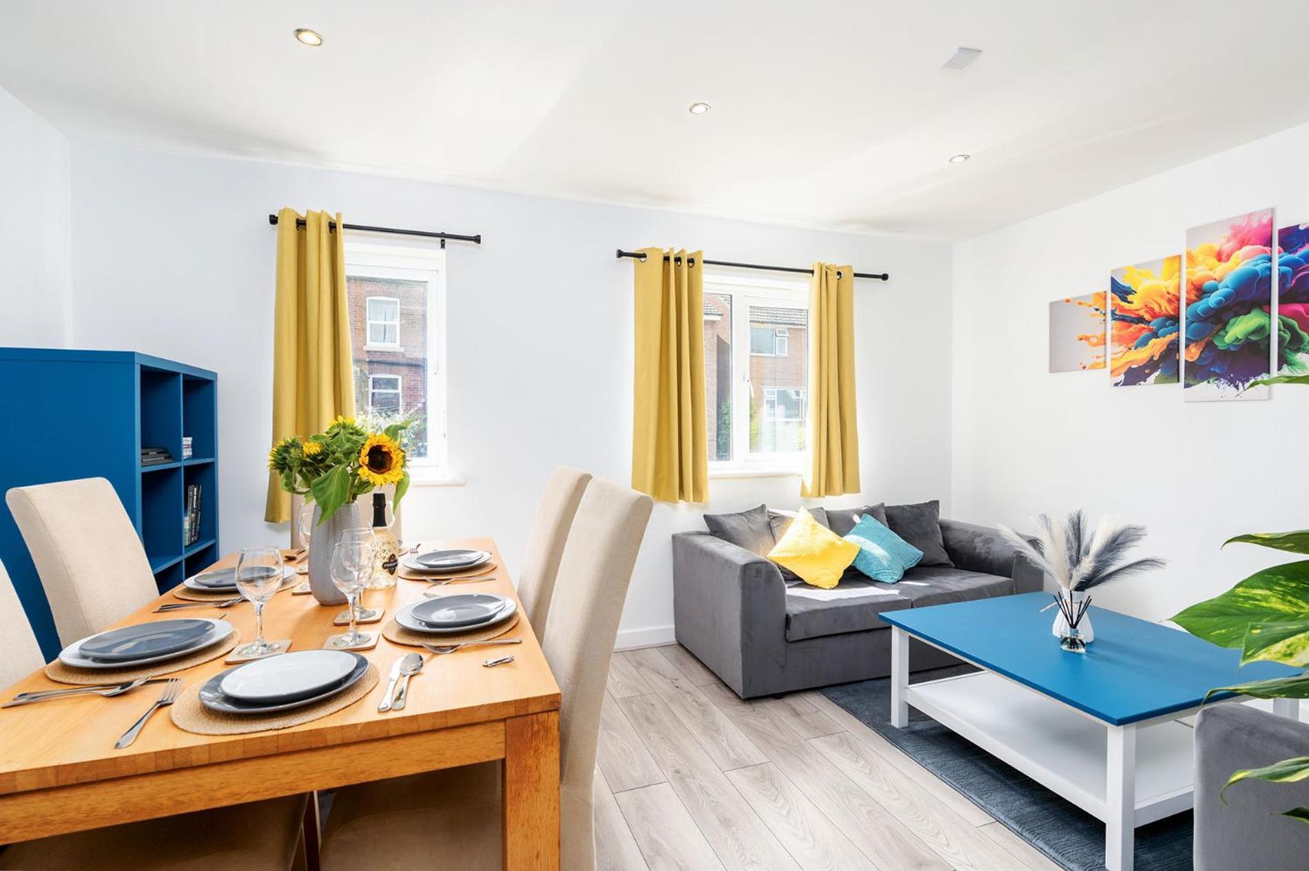 Two-storey Flat For Contractors And Families Apartamento *
