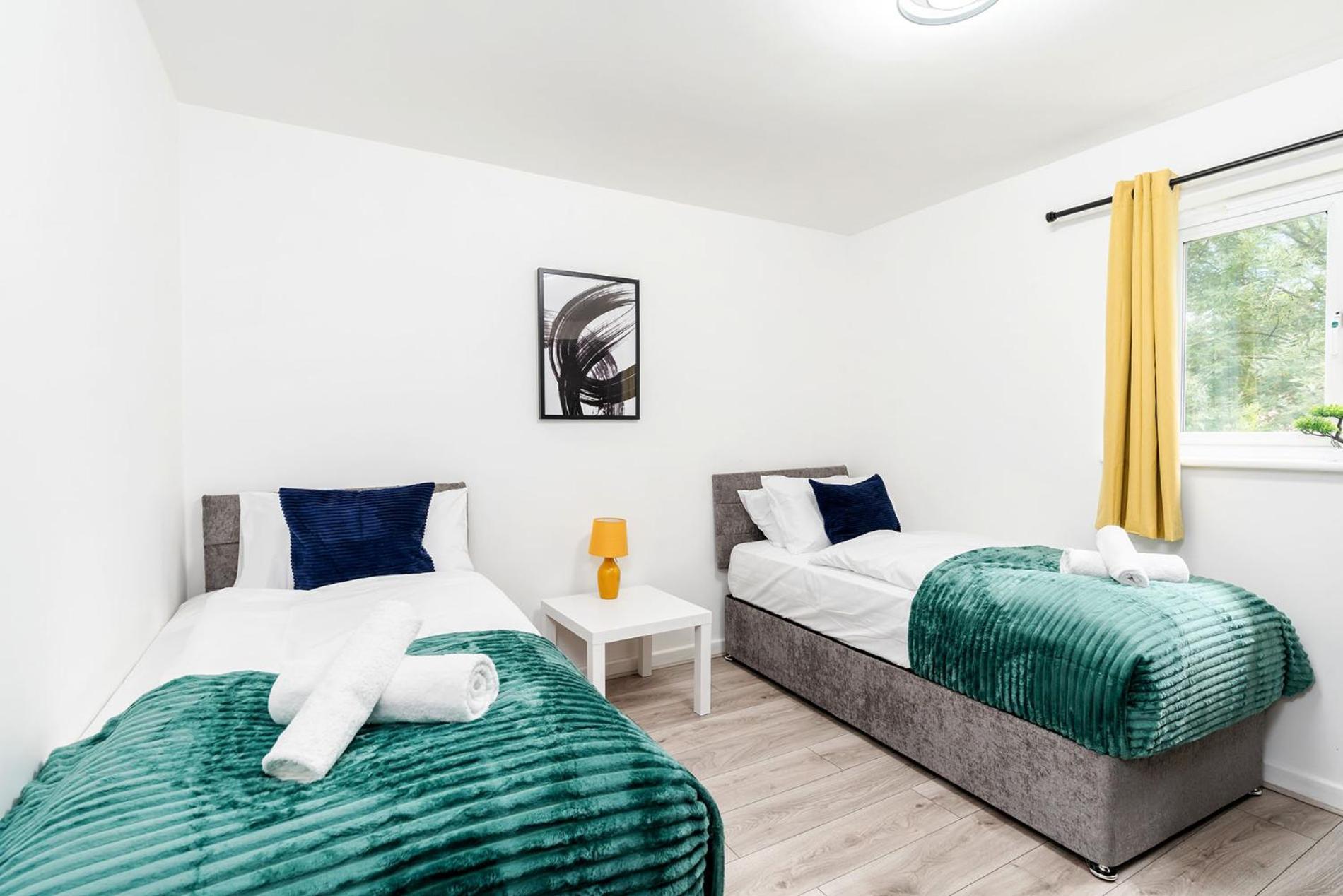 Two-storey Flat For Contractors And Families Apartamento *